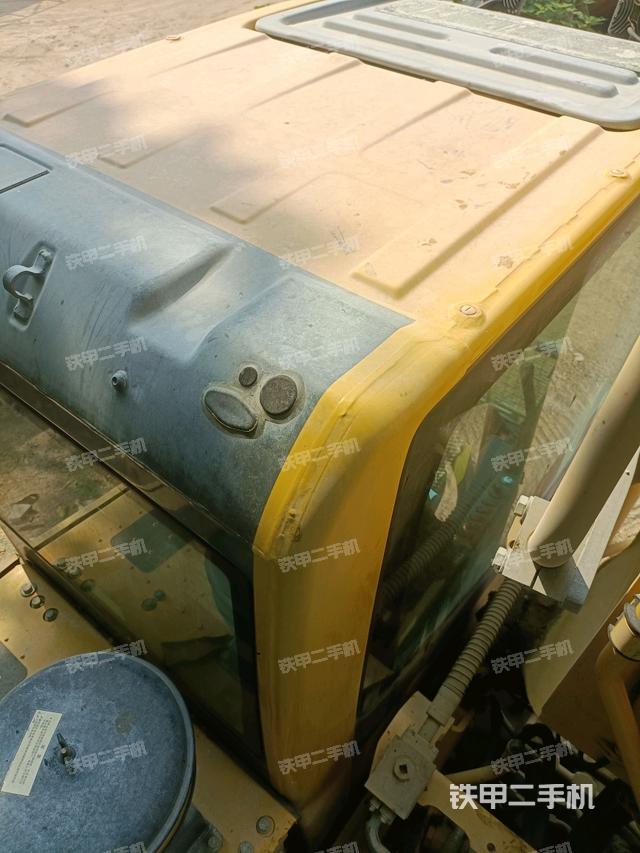 駕駛室頂部俯視(上車(chē)部件) 駕駛室頂部俯視(上車(chē)部件)