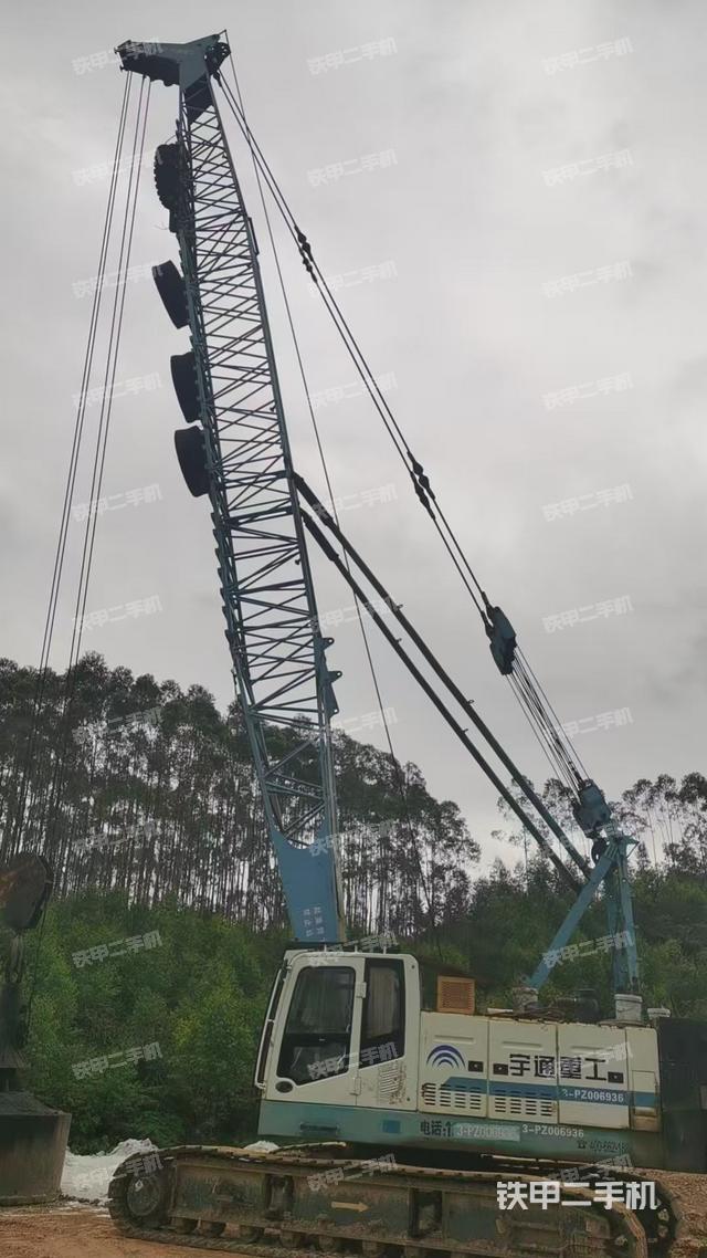 整機(jī)右側(cè)(設(shè)備外觀及核心部件) 整機(jī)右側(cè)(設(shè)備外觀及核心部件)