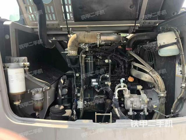 发动机整体俯视(整机外观) 发动机整体俯视(整机外观)