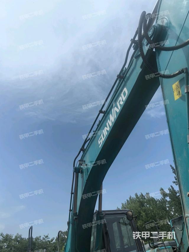 大臂整体 右侧（工作和回转装置）