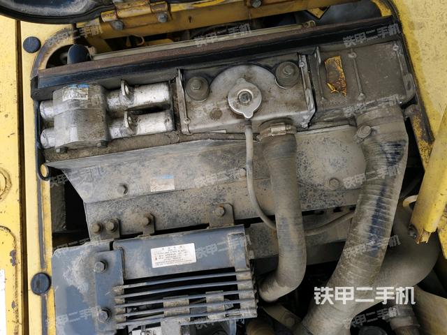 水箱+風(fēng)扇特寫(xiě)(上車部件) 水箱+風(fēng)扇特寫(xiě)(上車部件)