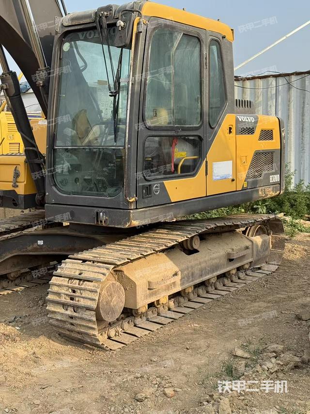 整机右后45°(整机外观) 整机右后45°(整机外观)