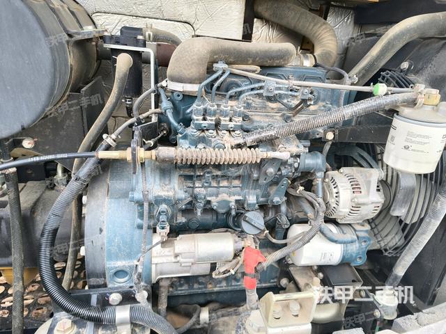 發(fā)動機室(上車部件) 發(fā)動機室(上車部件)
