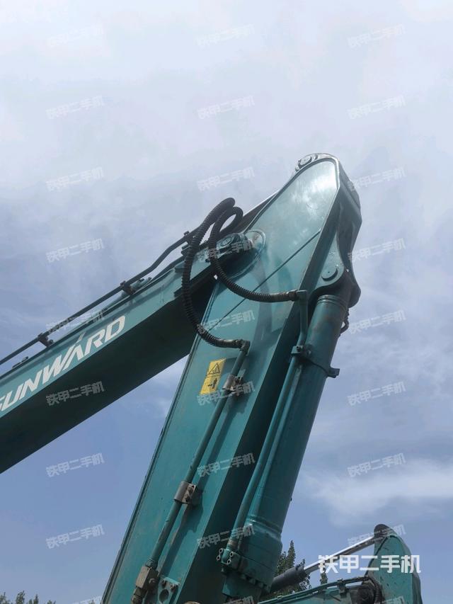 小臂整体右前（工作和回转装置）