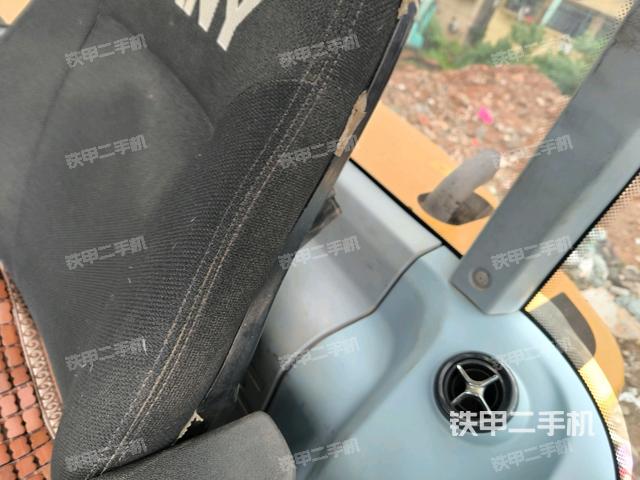?駕駛室正側(cè)(駕駛室部分) ?駕駛室正側(cè)(駕駛室部分)