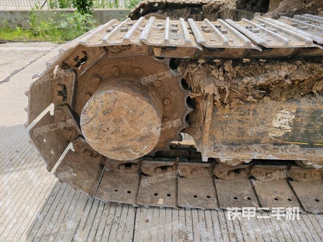 右驅(qū)動(dòng)輪(行走機(jī)構(gòu)) 右驅(qū)動(dòng)輪(行走機(jī)構(gòu))