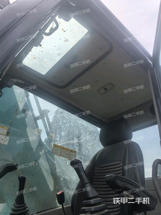 顶棚整体（驾驶室部分）