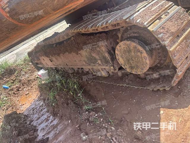 右側(cè)履帶整體（行走機(jī)構(gòu)）