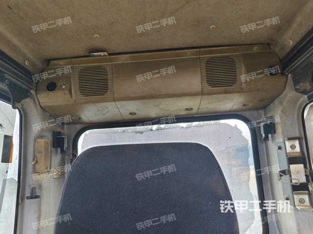后窗玻璃角標(biāo)(駕駛室部分) 后窗玻璃角標(biāo)(駕駛室部分)