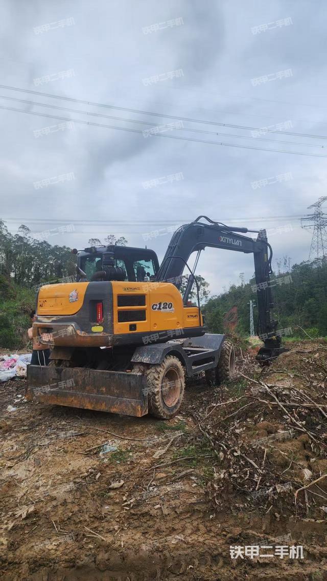 整机右后45°(整机外观) 整机右后45°(整机外观)