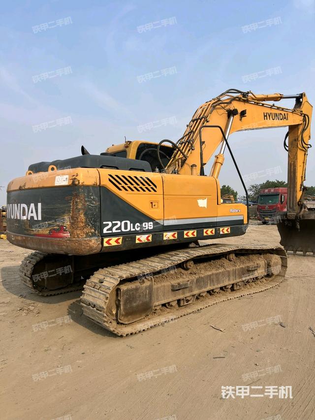 整机右后45°(整机外观) 整机右后45°(整机外观)