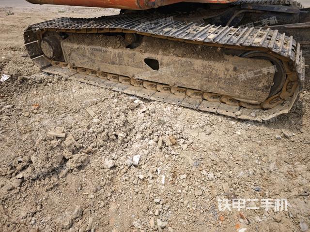 單側(cè)履帶整體（整機外觀）