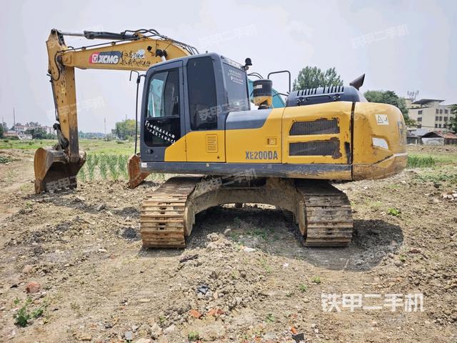 徐工XE200DA挖掘機(jī)