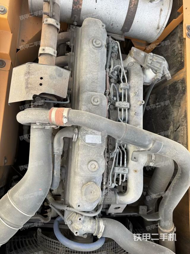 发动机整体俯视(整机外观) 发动机整体俯视(整机外观)