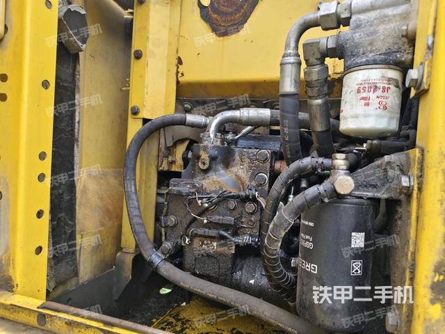 液壓泵室(大件艙室) 液壓泵室(大件艙室)