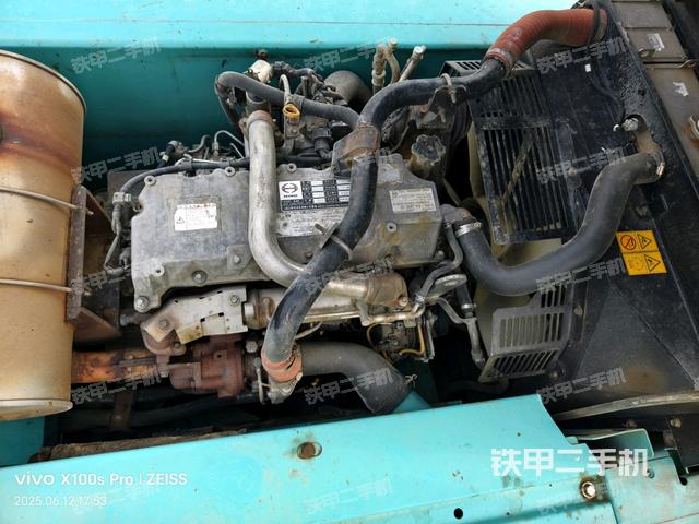 發(fā)動機(jī)整體俯視（整機(jī)外觀）