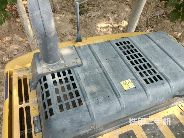 氣門(mén)室蓋螺絲特寫(xiě)(上車(chē)部件) 氣門(mén)室蓋螺絲特寫(xiě)(上車(chē)部件)