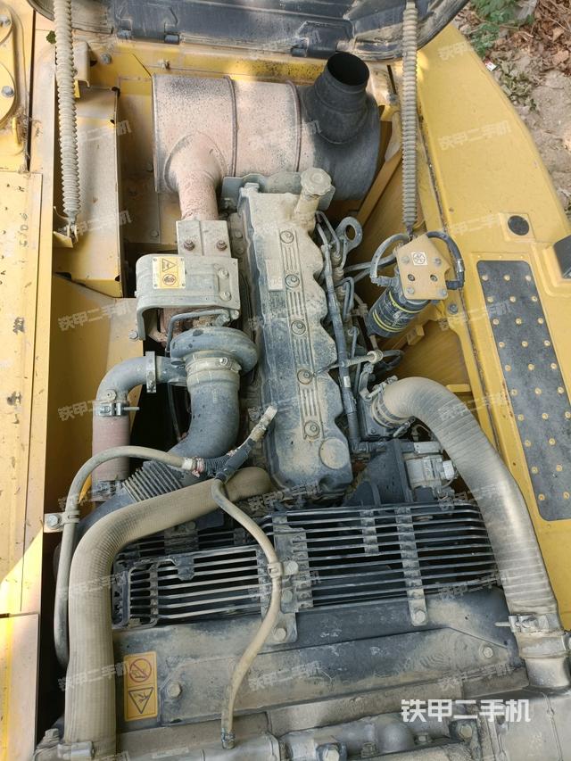 發(fā)動(dòng)機(jī)室(上車(chē)部件) 發(fā)動(dòng)機(jī)室(上車(chē)部件)