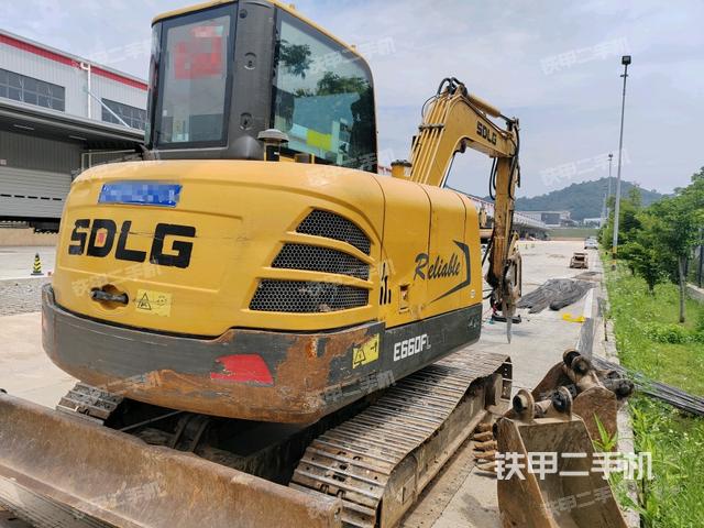 右后45(整機(jī)外觀) 右后45(整機(jī)外觀)