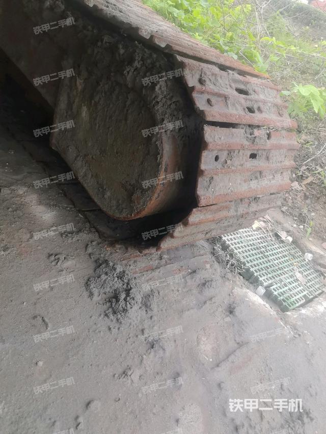 右侧行走马达盖板（行走机构）