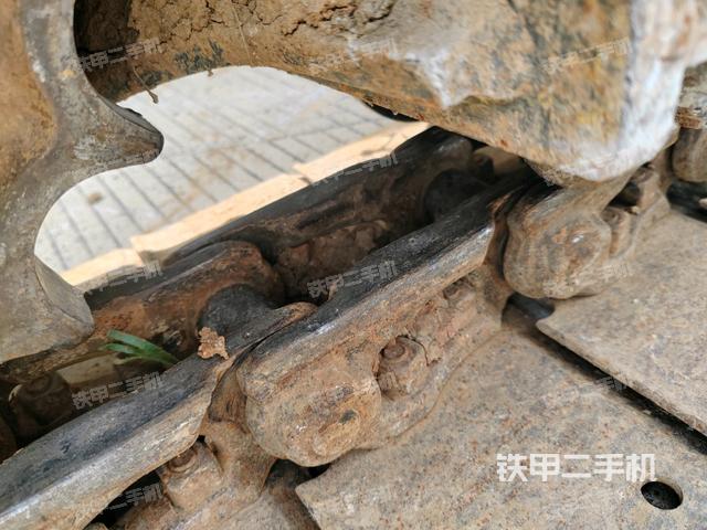 右側(cè)行走馬達(dá)蓋板(行走機(jī)構(gòu)) 右側(cè)行走馬達(dá)蓋板(行走機(jī)構(gòu))