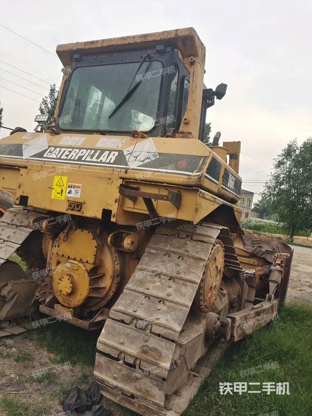 設(shè)備正后全景（推土機(jī)整車外觀）