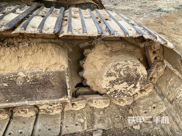 單側履帶整體(整機外觀) 單側履帶整體(整機外觀)