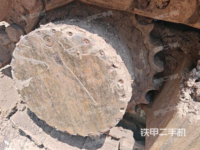 右驱动轮(行走机构) 右驱动轮(行走机构)