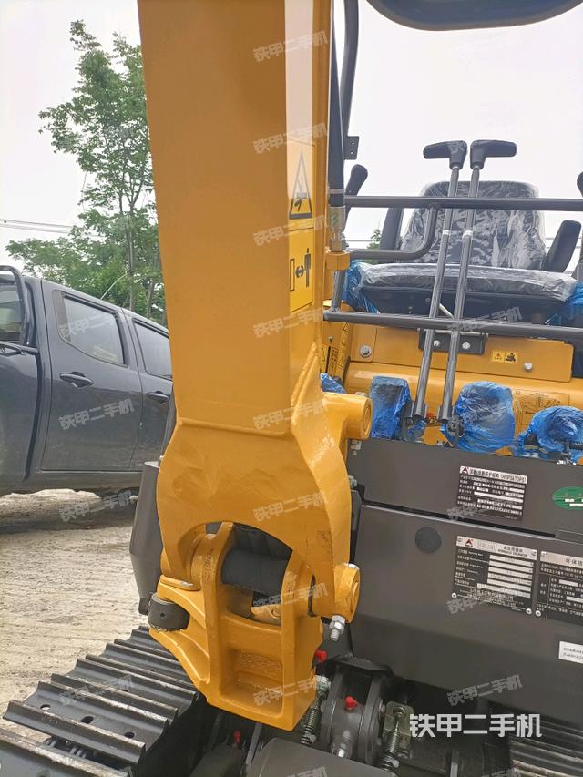 大臂根部 斜(工作和回转装置) 大臂根部 斜(工作和回转装置)