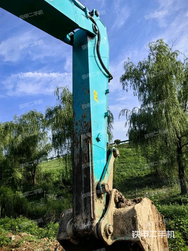 小臂整體左后(工作和回轉(zhuǎn)裝置) 小臂整體左后(工作和回轉(zhuǎn)裝置)