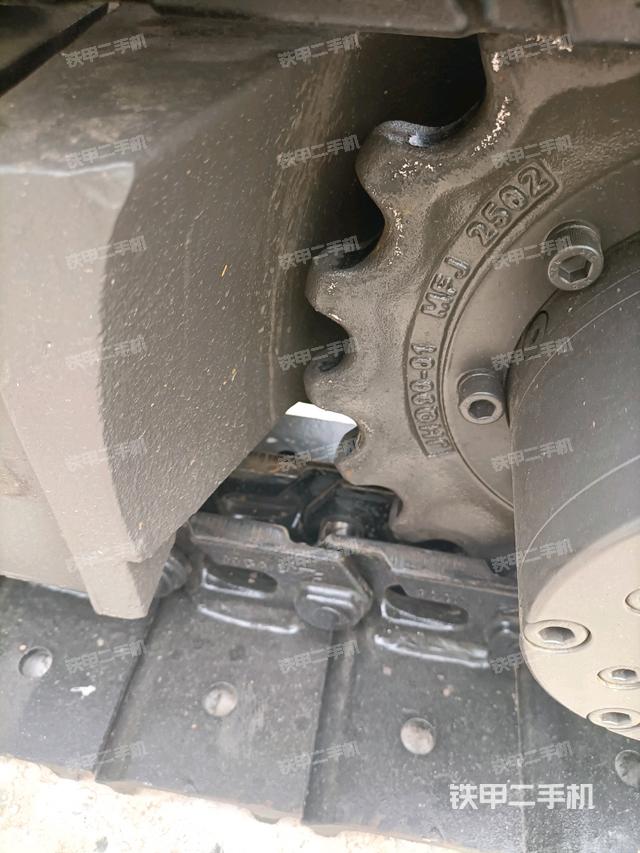 右驱动轮(行走机构) 右驱动轮(行走机构)