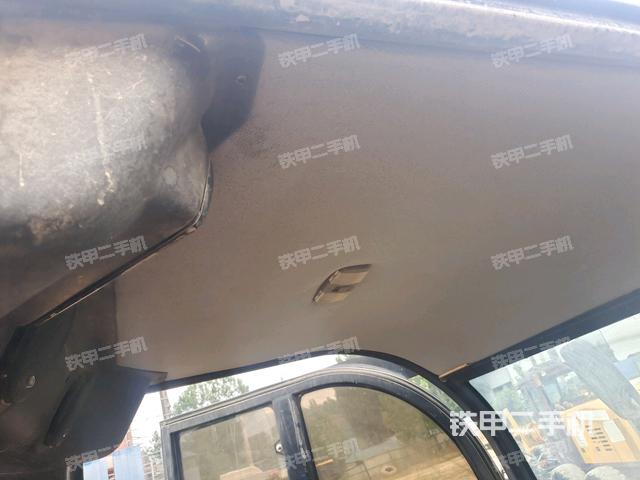 驾驶室外顶全景(压路机驾驶室) 驾驶室外顶全景(压路机驾驶室)