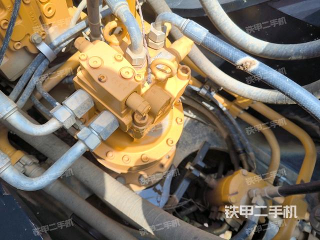 中央回轉(zhuǎn)接頭特寫(上車部件) 中央回轉(zhuǎn)接頭特寫(上車部件)