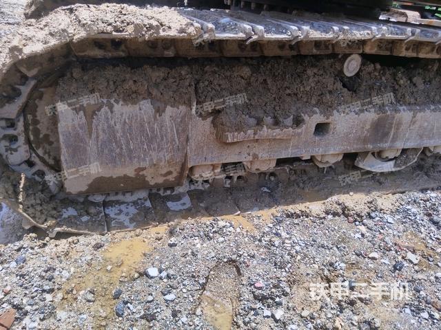 左导向轮(行走机构) 左导向轮(行走机构)