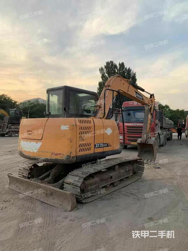 整机右后45°(整机外观) 整机右后45°(整机外观)