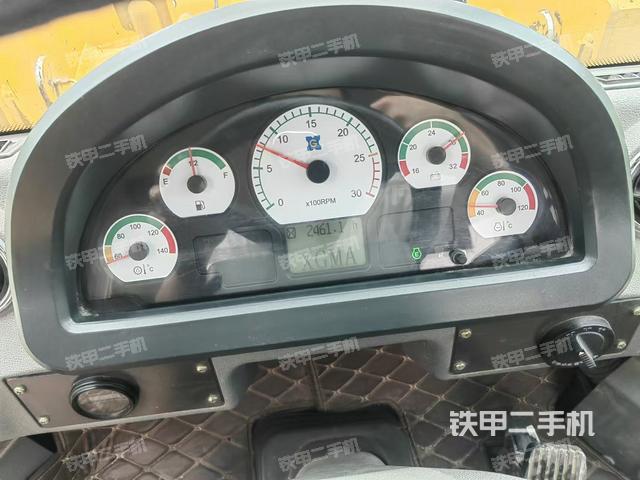 儀表盤（駕駛室部分）