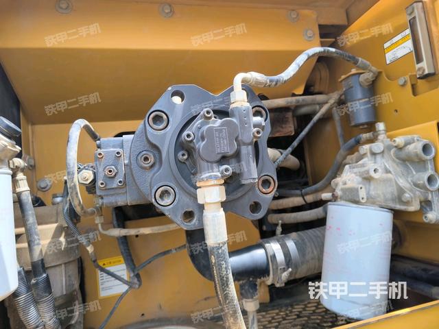 液壓泵室(大件艙室) 液壓泵室(大件艙室)