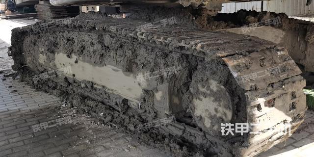 单侧履带整体（整机外观）