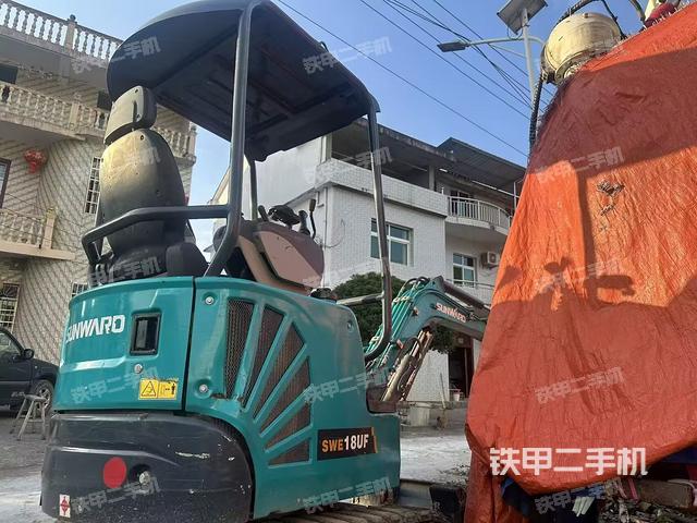 整机右后45°(整机外观) 整机右后45°(整机外观)