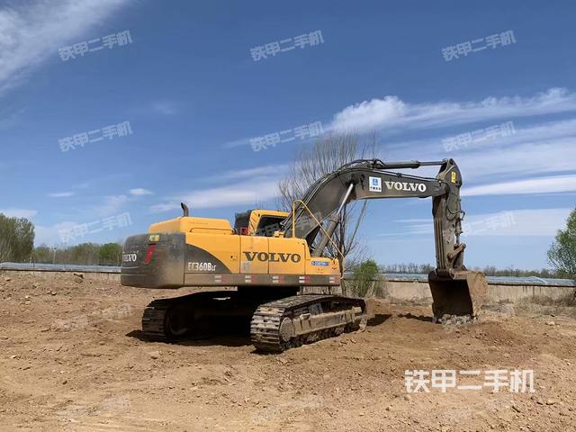 整機(jī)右后45°(整機(jī)外觀) 整機(jī)右后45°(整機(jī)外觀)