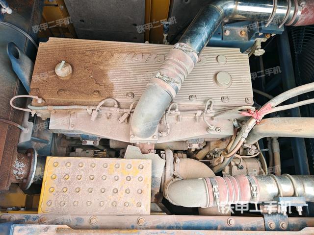 发动机室(上车部件) 发动机室(上车部件)