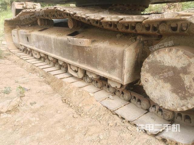 右側(cè)行走馬達(dá)蓋板(行走機(jī)構(gòu)) 右側(cè)行走馬達(dá)蓋板(行走機(jī)構(gòu))