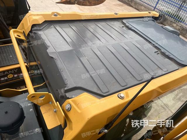 气门室盖螺丝特写（上车部件）