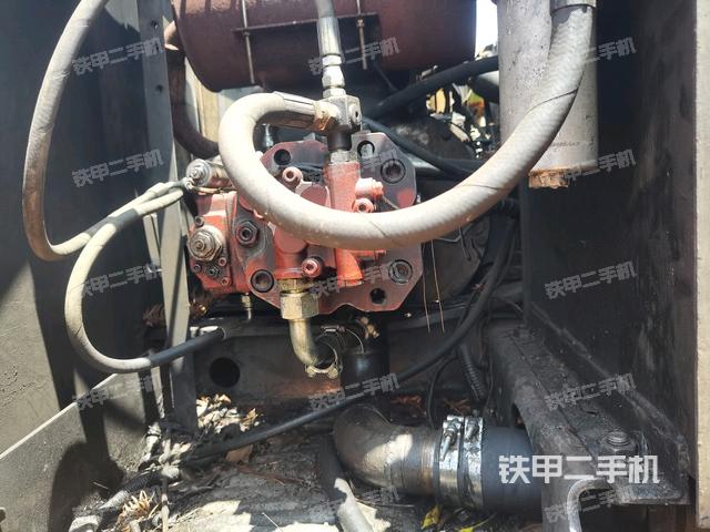 液压泵斜45 右（大件舱室）