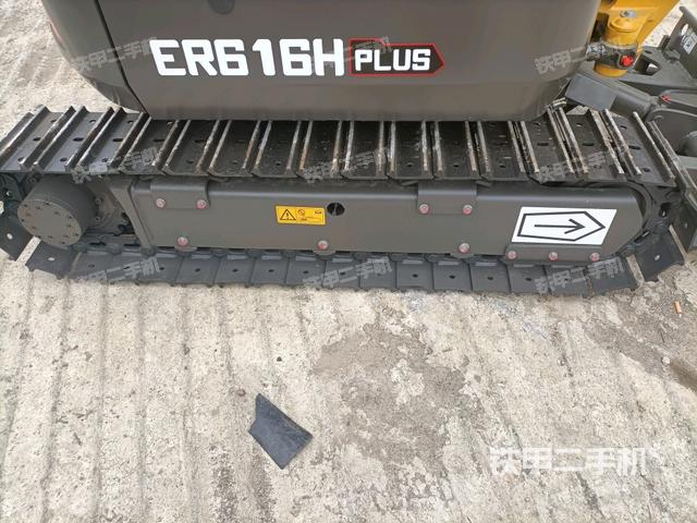 左侧履带整体 (行走机构) 左侧履带整体 (行走机构)