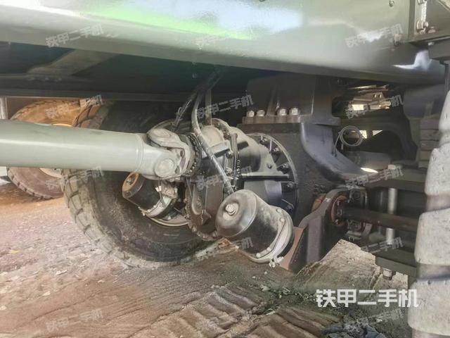 整机右侧（设备外观及核心部件）