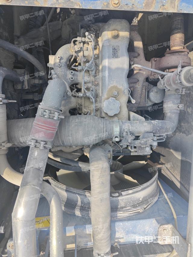 發(fā)動機(jī)整體俯視(整機(jī)外觀) 發(fā)動機(jī)整體俯視(整機(jī)外觀)