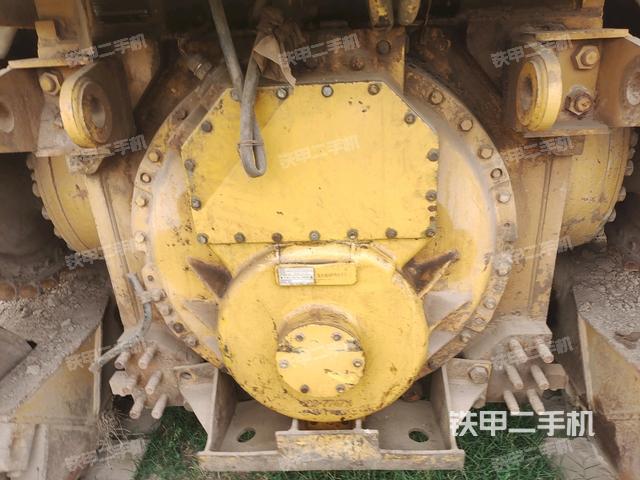 推土鏟右后（推土機(jī)底盤及工作裝置）