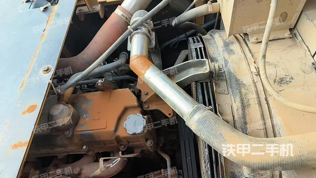 發(fā)動機(jī)整體俯視(整機(jī)外觀) 發(fā)動機(jī)整體俯視(整機(jī)外觀)