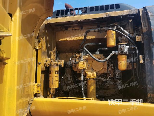 液压泵室(大件舱室) 液压泵室(大件舱室)